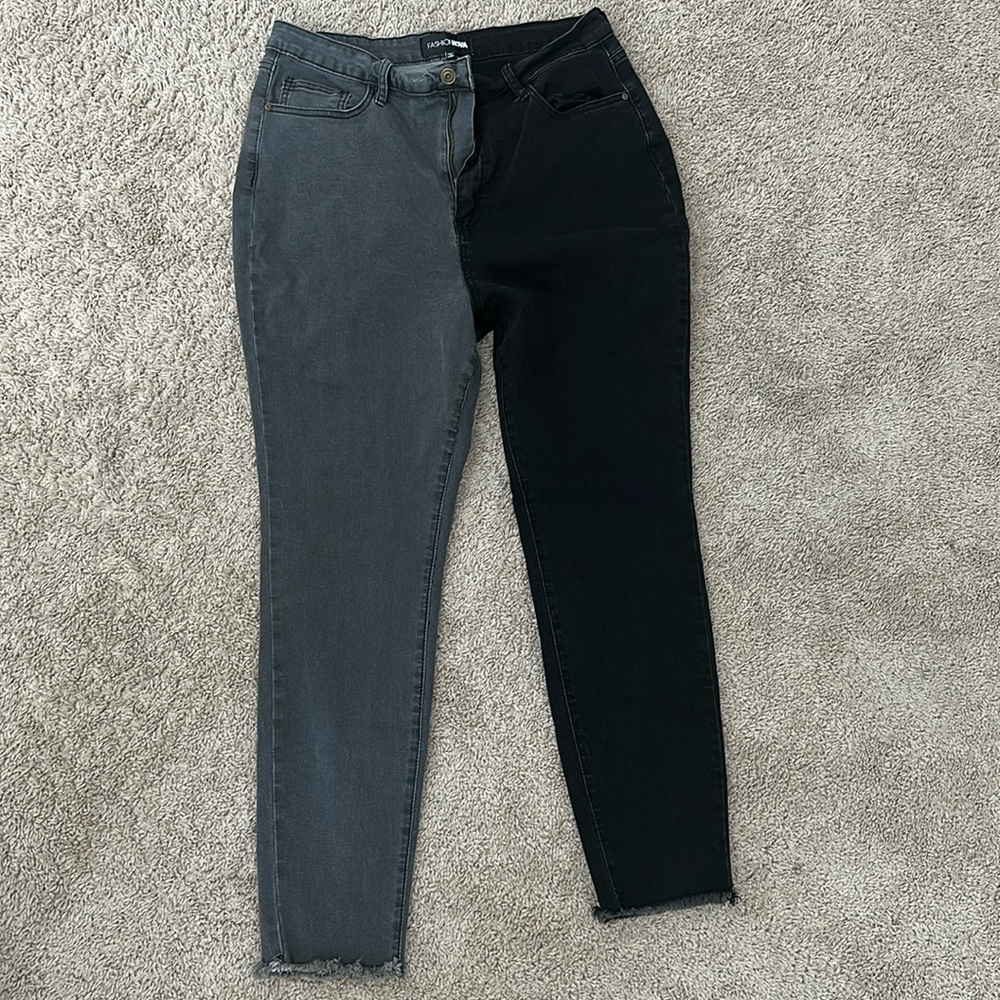 *GAVE AWAY* Fashion Nova Jeans